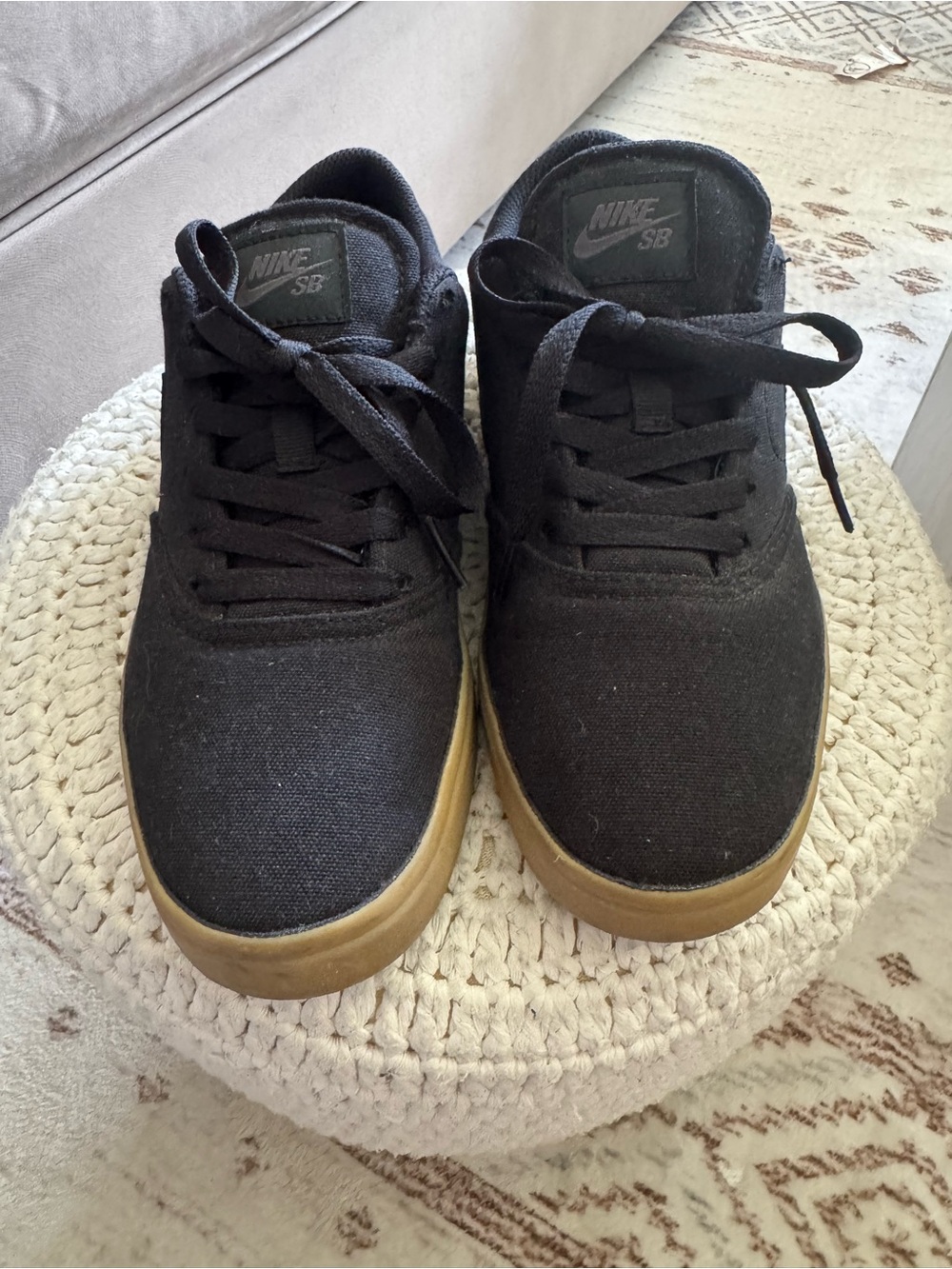Nike Youth 7Y Black Low-Top Sneakers with Black Laces